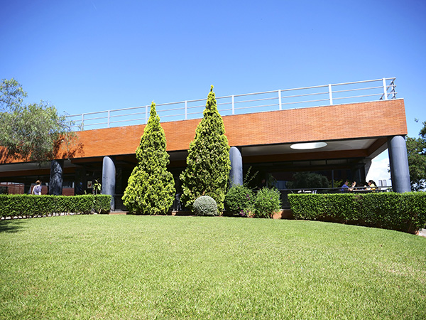 Cafetería-restaurante